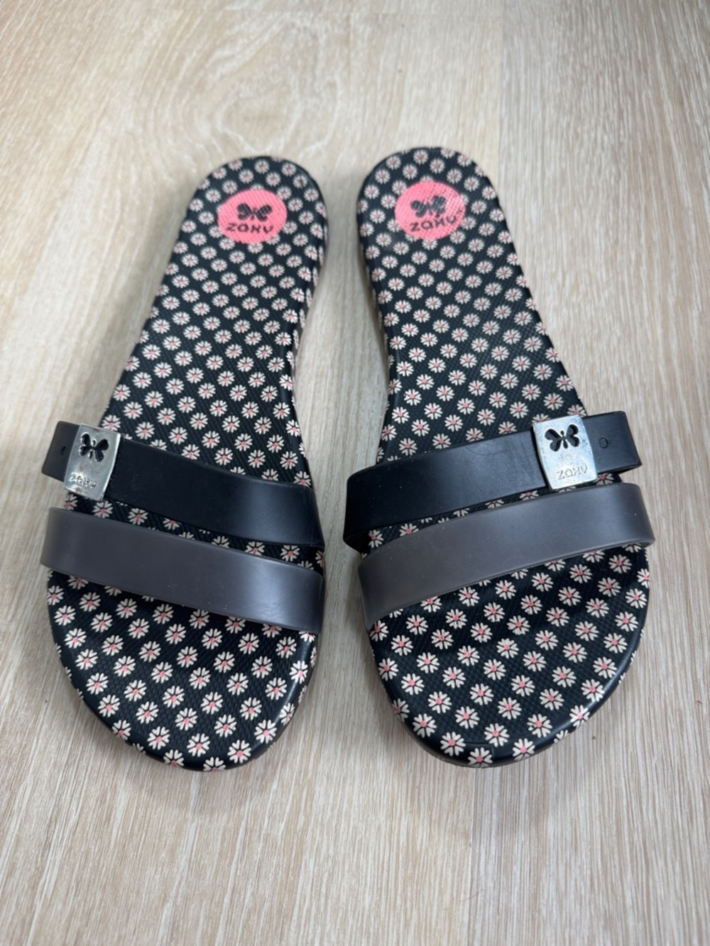 Zaxy Women's Black & Brown Dual Strap Floral Slide Sandals